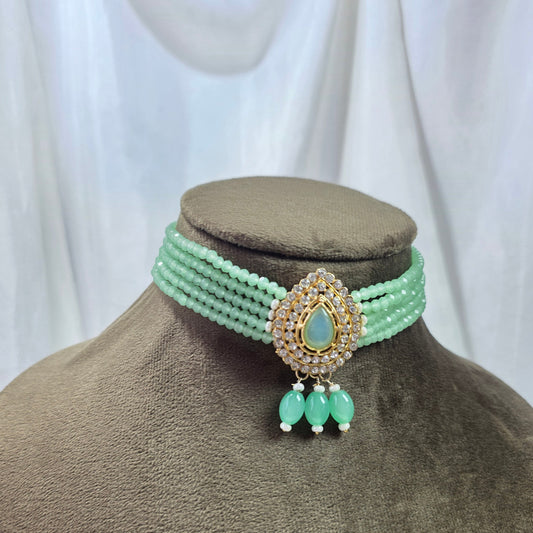 Light Green Leaf Pendant Choker