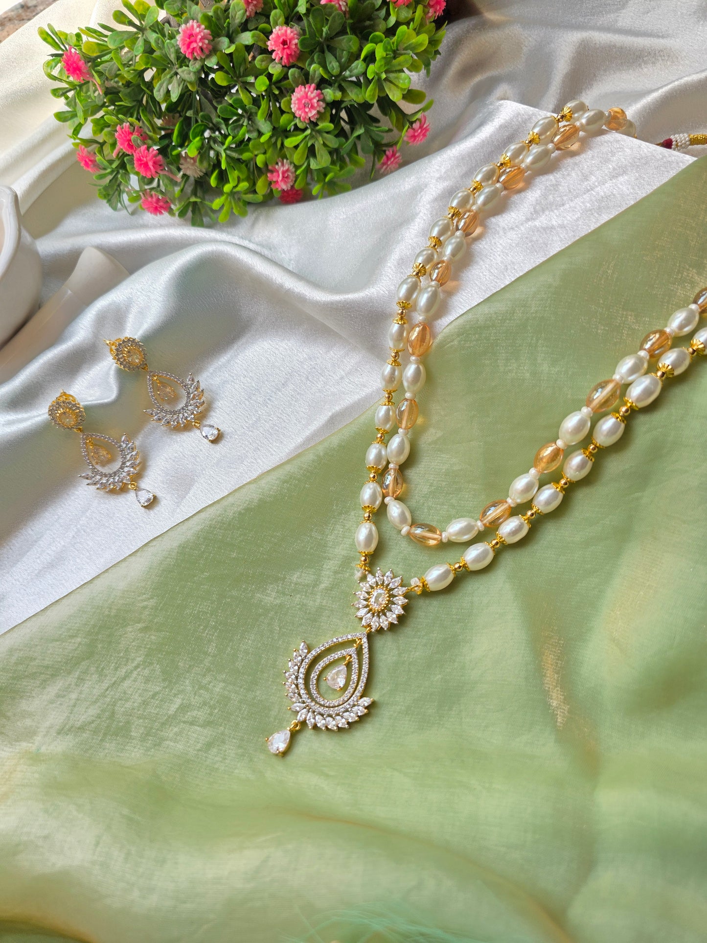 Cream And White Oval Pearl AD Set