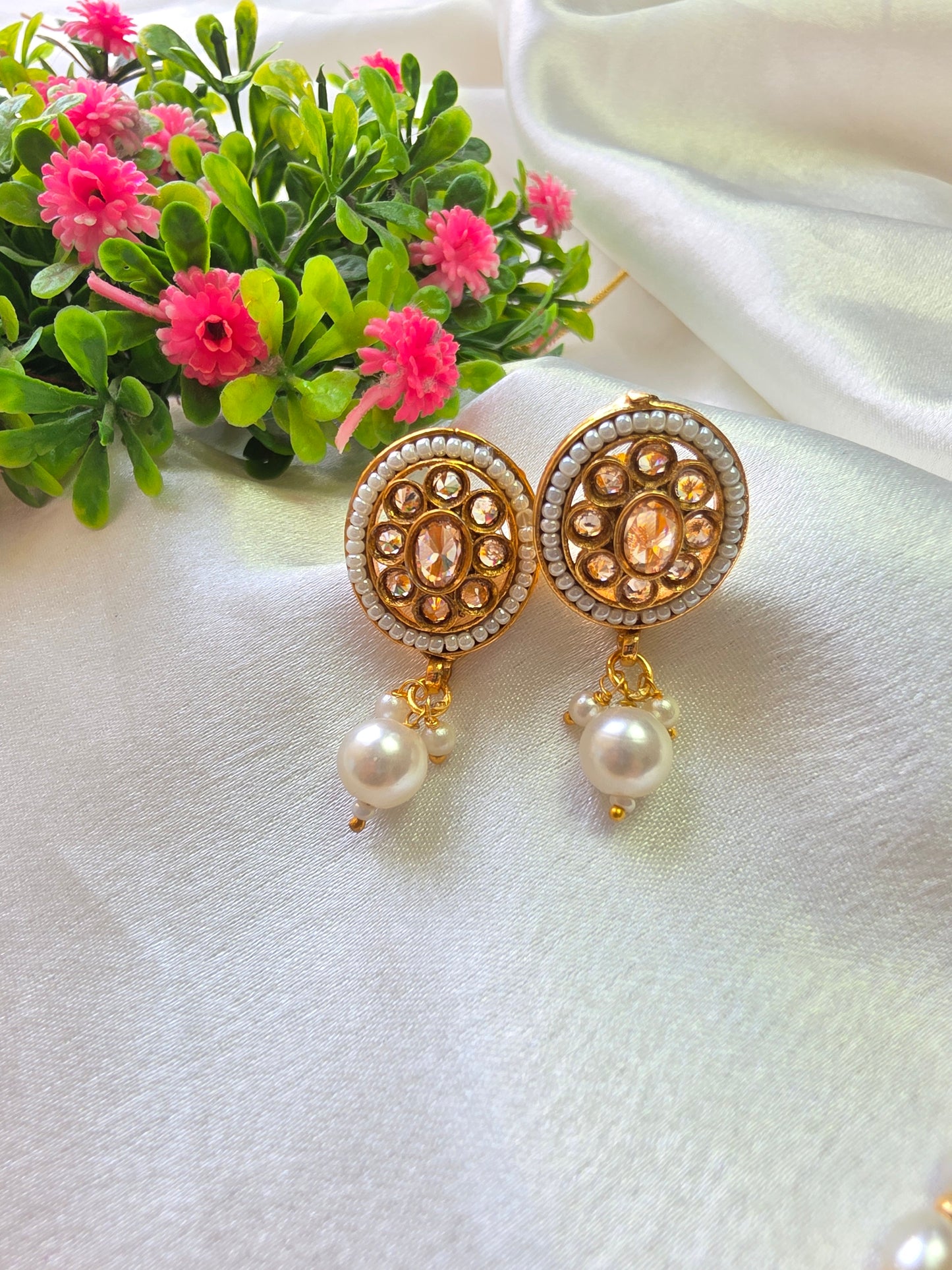 Crystal White Pearl Choker Set