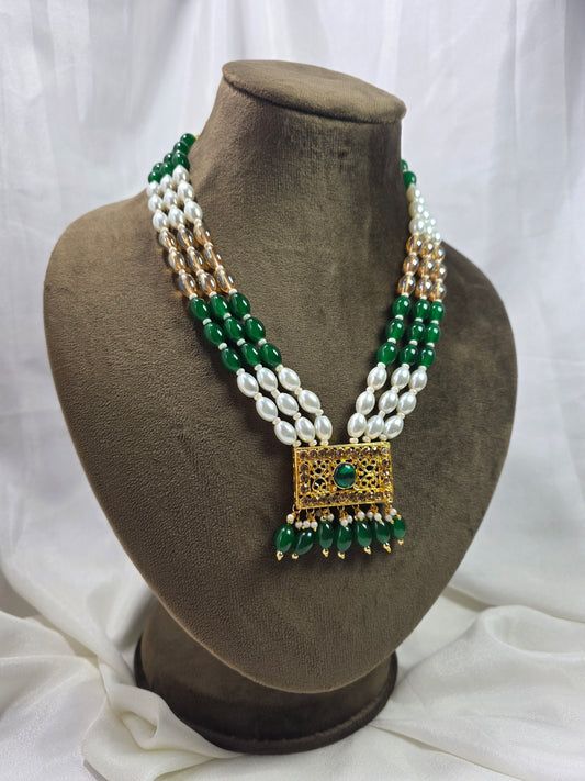 Royal Green With White Pearl Necklace