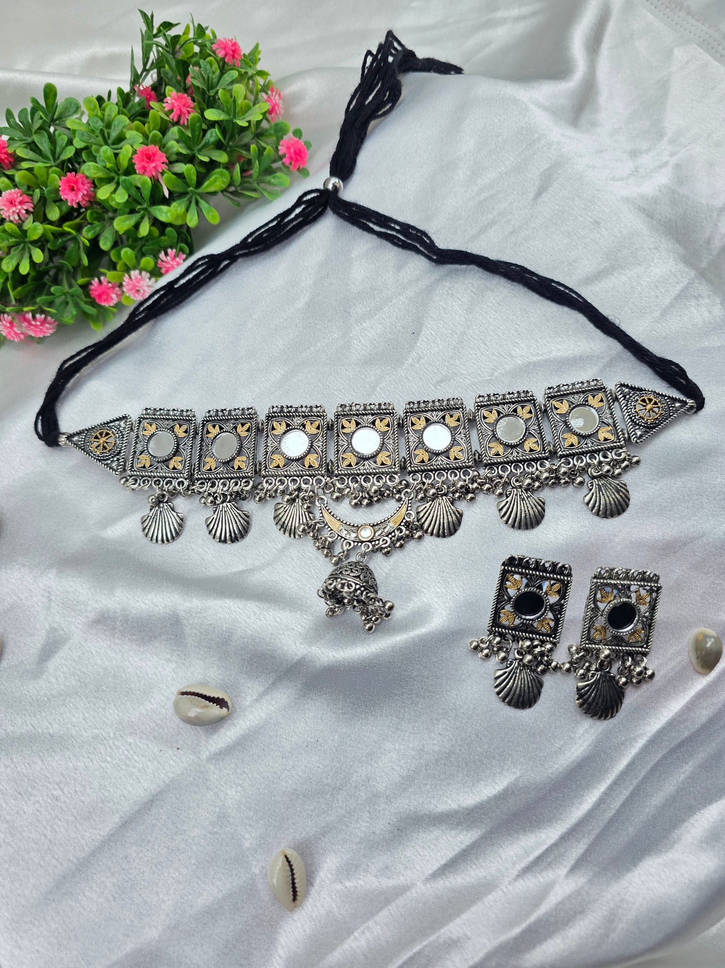 Mirror Glow German Silver Choker Set