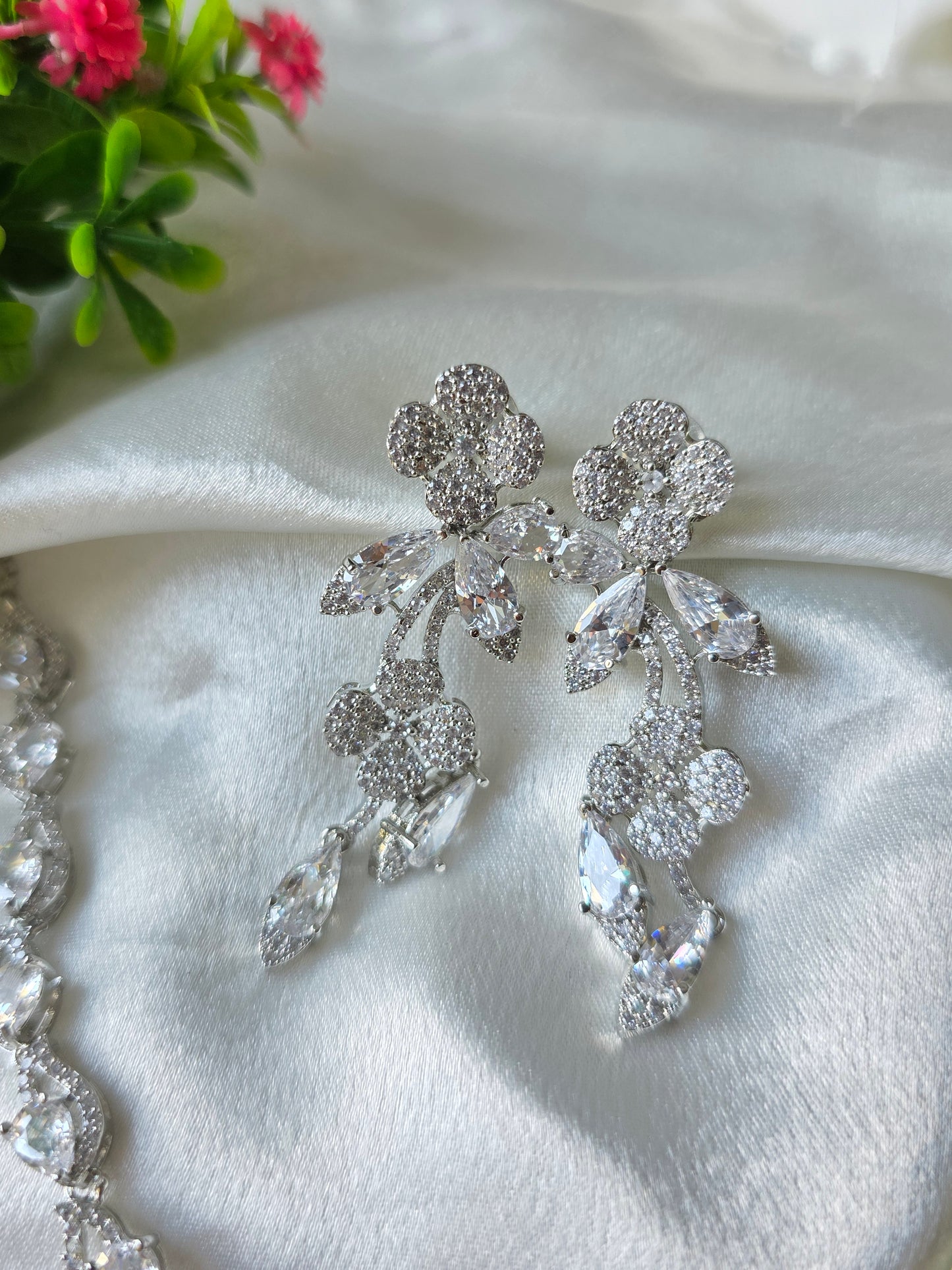 Berry White AD Necklace