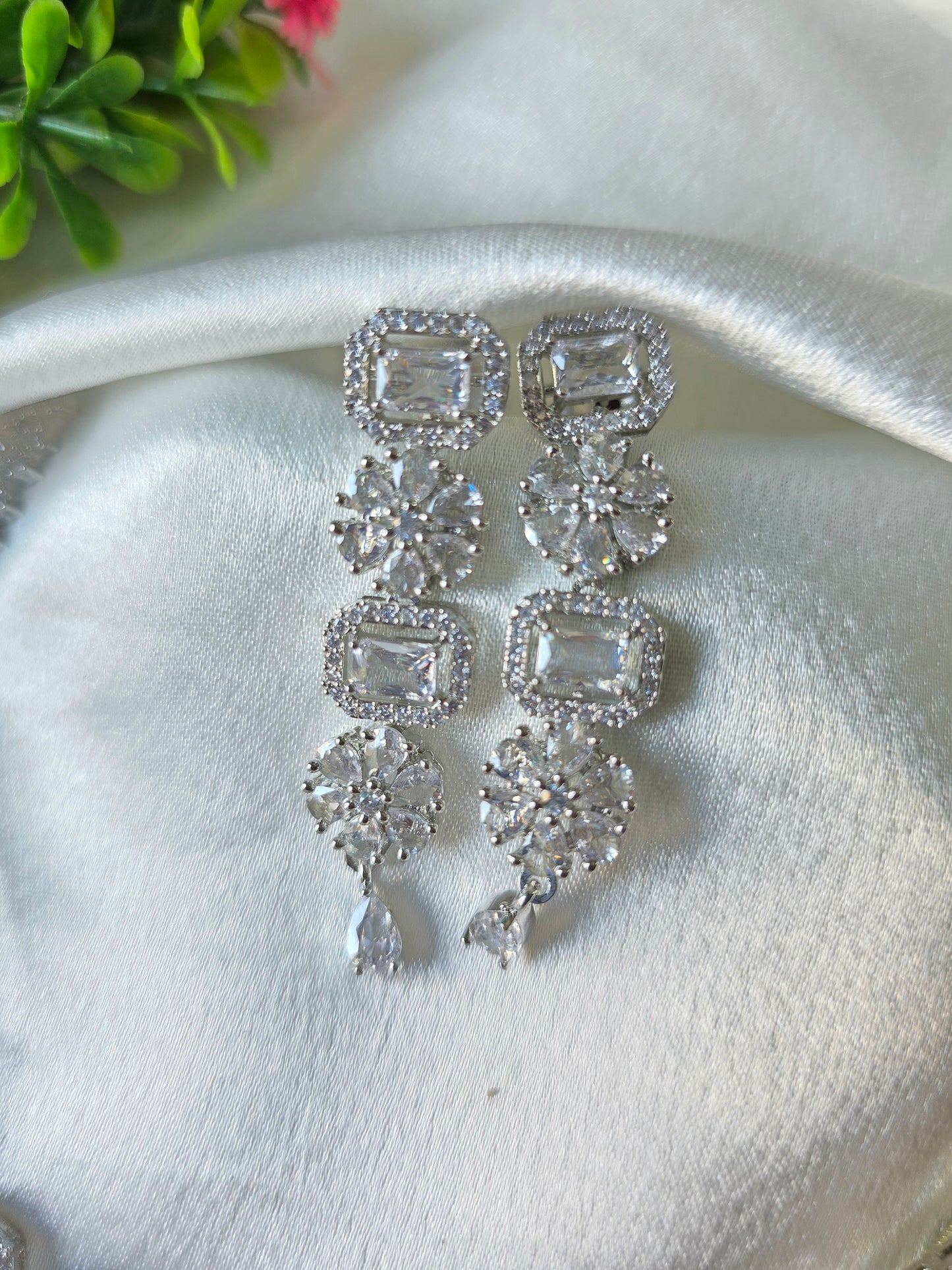 Turin White AD Necklace