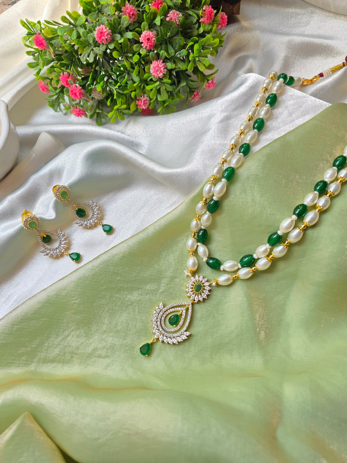 Green And White Oval Pearl AD Set