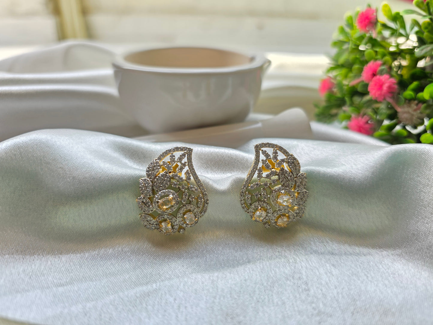 Cream With Small White Pearl AD Necklace