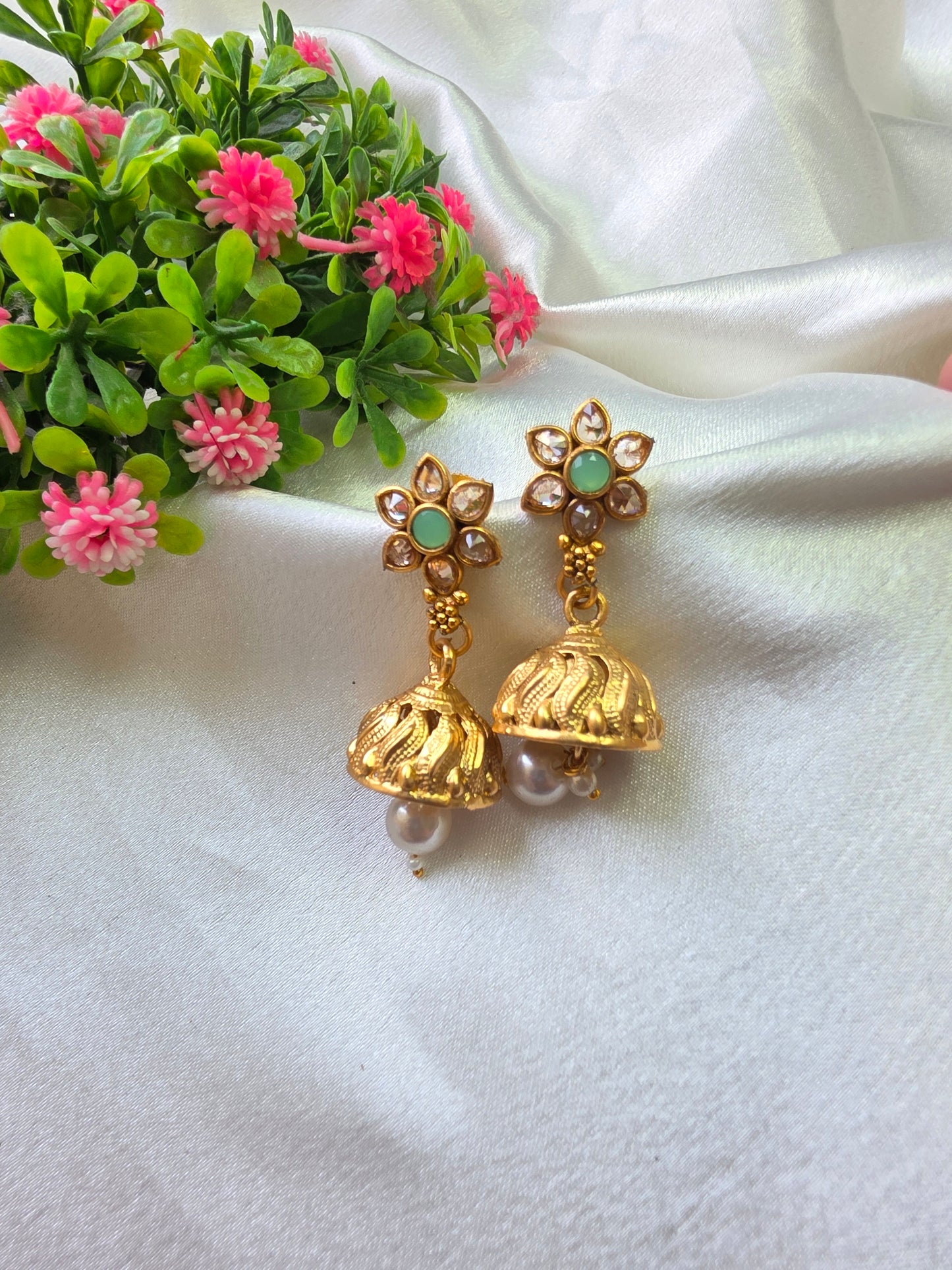 Lirona Antique Multicolour Choker Set