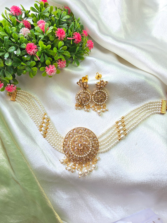 Allston White Pearl Choker Set
