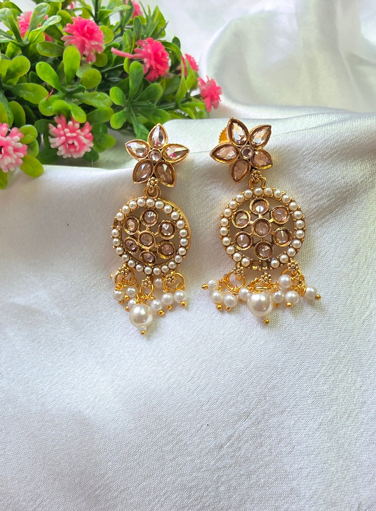 Allston White Pearl Choker Set