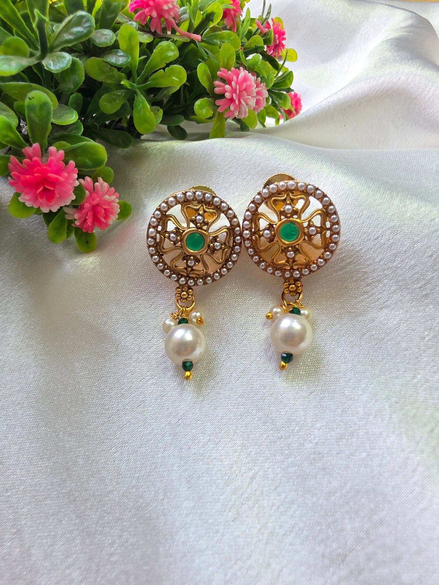 Garner Green Royal Pearl Choker Set