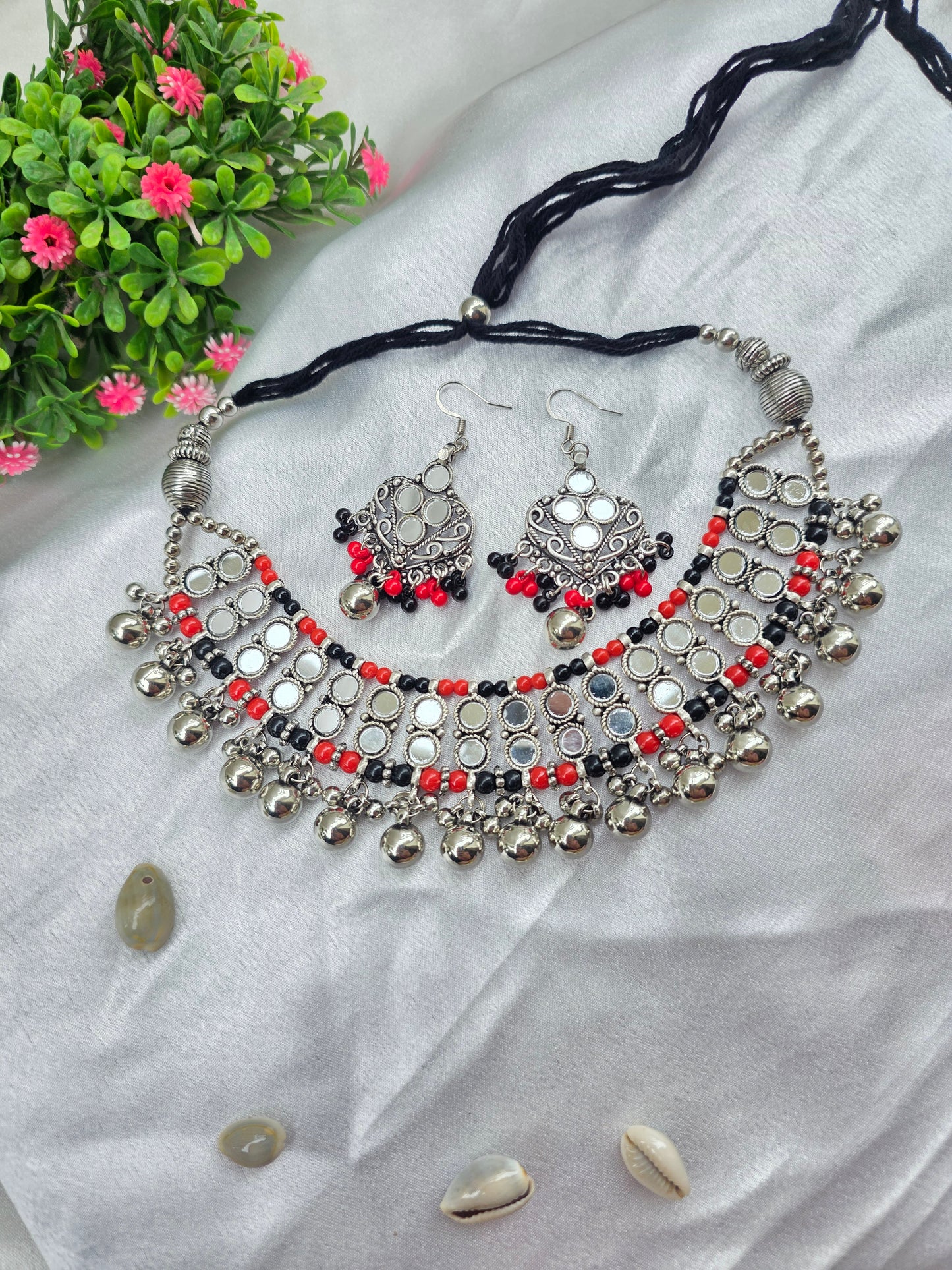 Red and Black Pearl Oxidised Choker Set