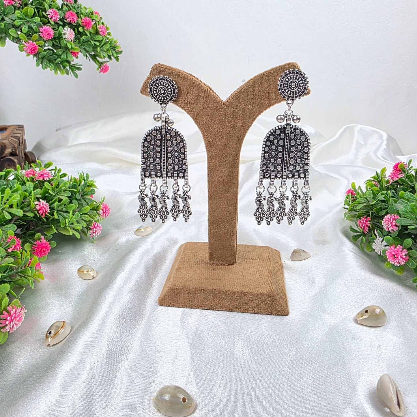 Elegant Arch Oxidised Earrings