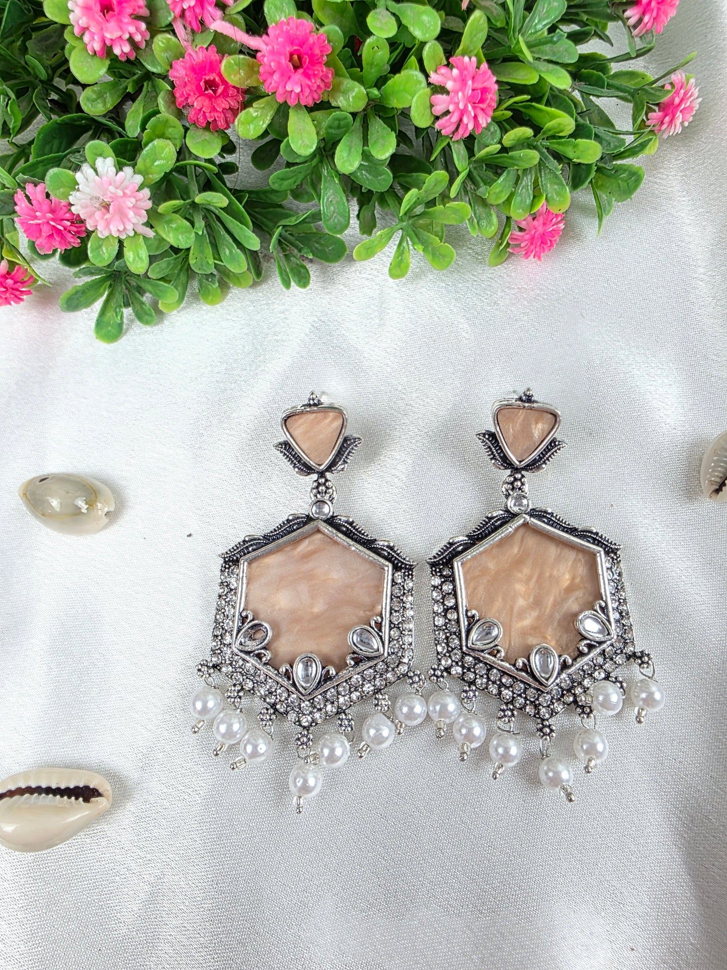 Mocha Pearl Oxidised Earrings