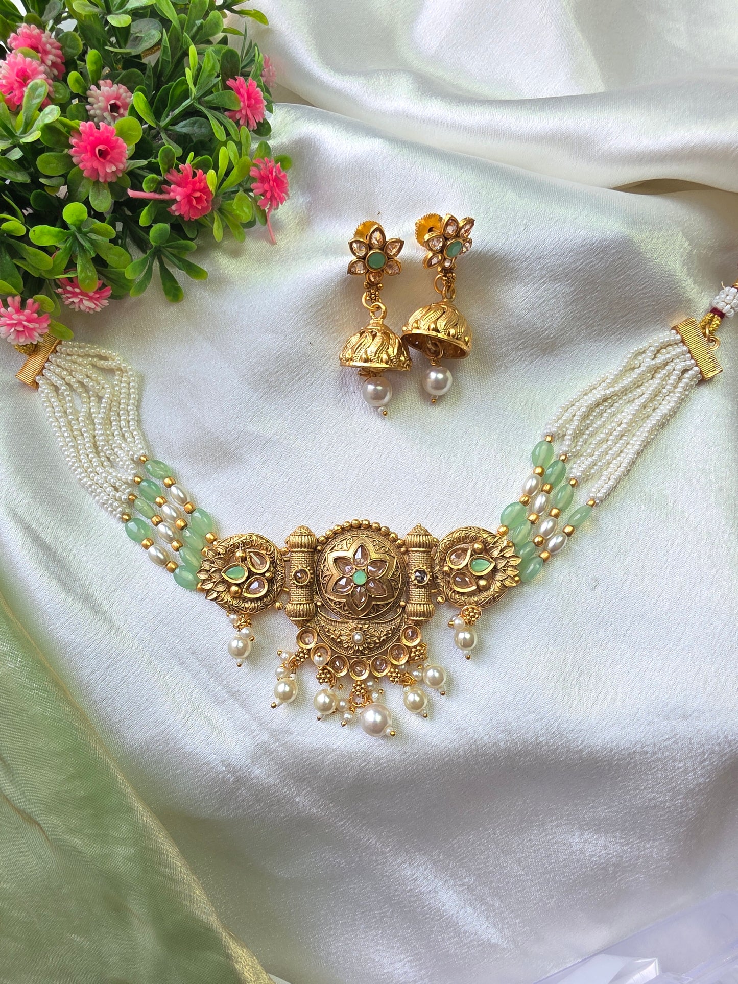 Lirona Green With White Pearl Choker Set