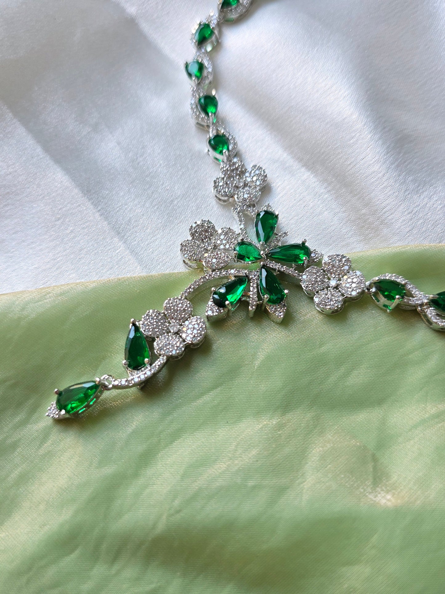 Berry Green AD Necklace