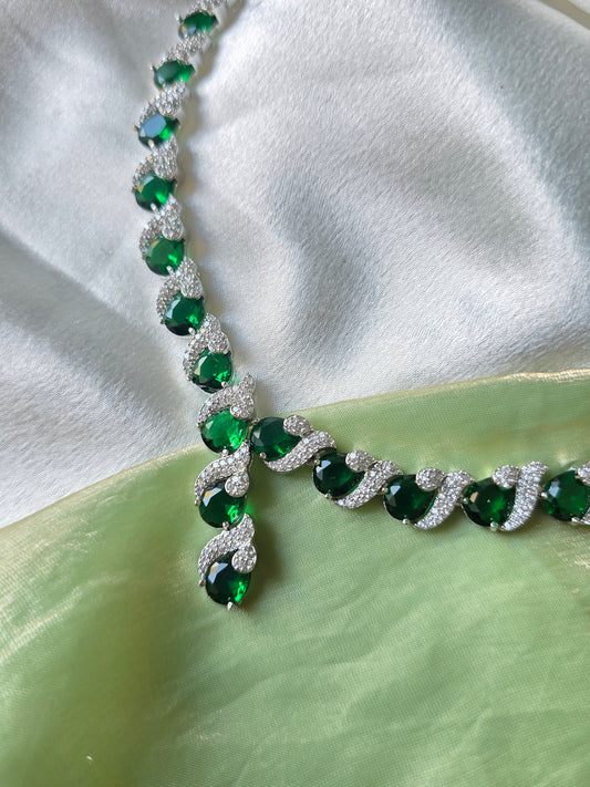 Lustre Green AD Necklace