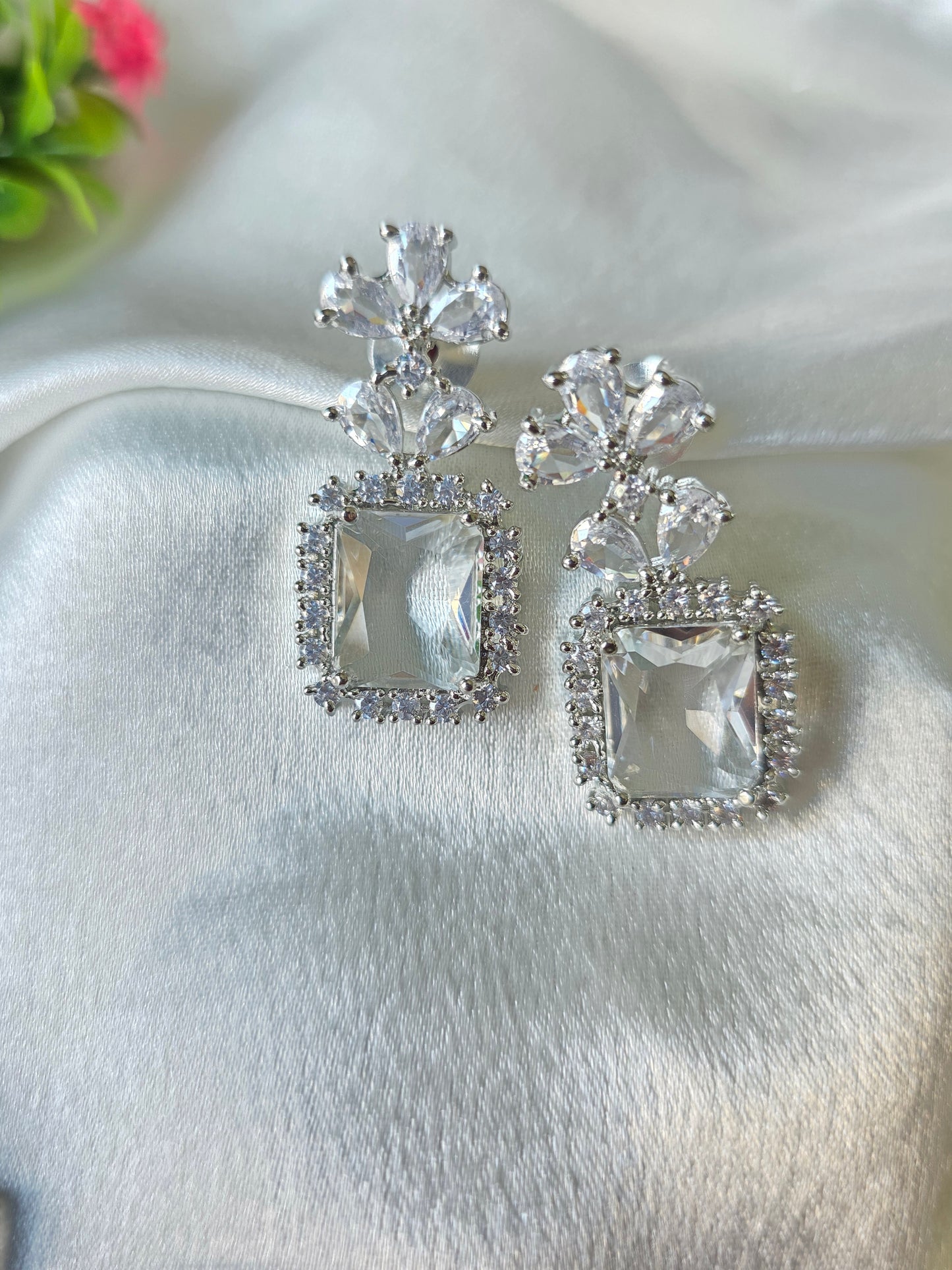 Rome White AD Necklace