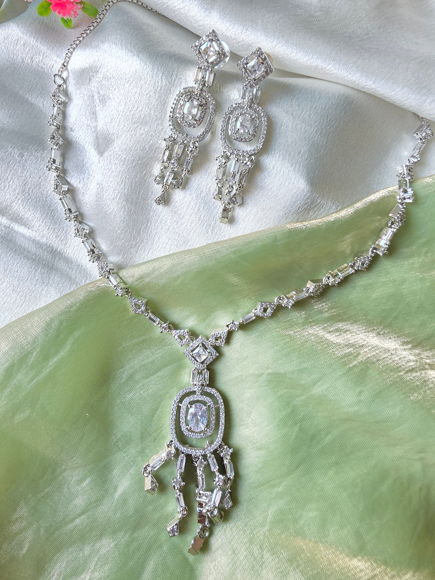 Elenza White AD Necklace